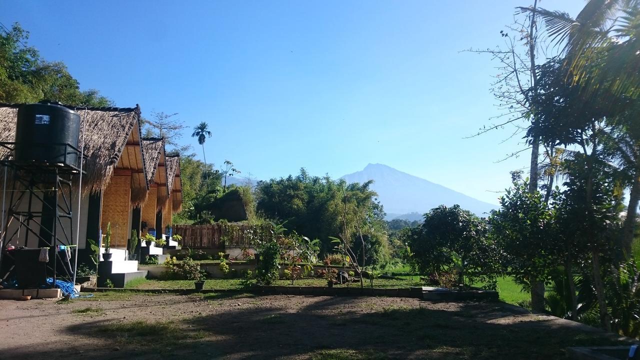 Aryasuta Bungalow เตเตบาตู ภายนอก รูปภาพ