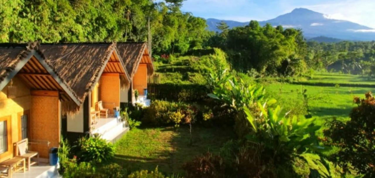 Aryasuta Bungalow เตเตบาตู ภายนอก รูปภาพ