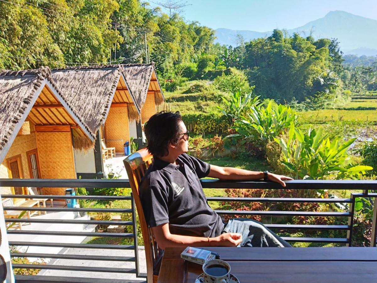 Aryasuta Bungalow เตเตบาตู ภายนอก รูปภาพ